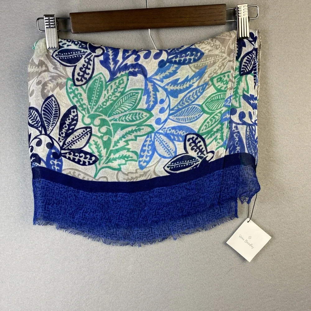 NWT‎ Vera Bradley Soft Fringe Scarf Women OS Blue Santiago Floral Chic Vacation